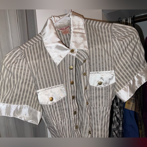 White beige striped belt guess button up snap short sleeve dress shirt - Picture 2 of 4